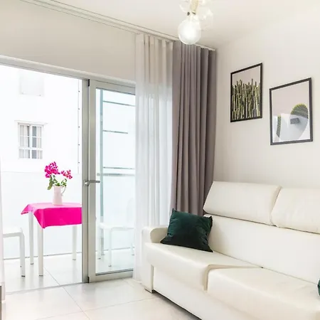 Casa Vista Al Mar Апартаменты Коральео